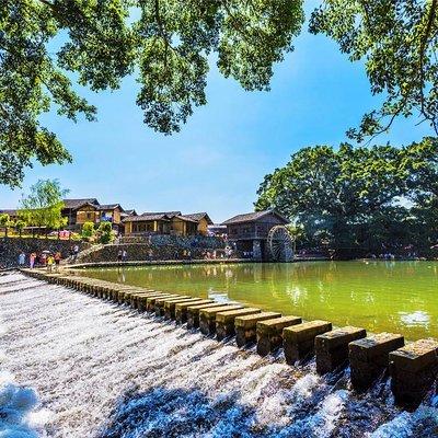 Tour Guide and Car: Private Day Tour to Tianluokeng Tulou and Yunshuiyao Village