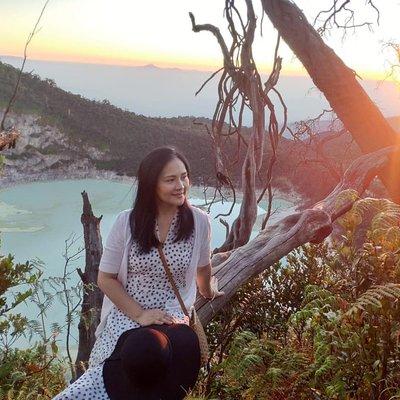 Sunrise Trekking At Sunan Ibu Kawah Putih