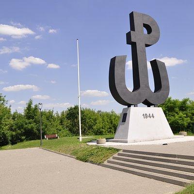 World War II Warsaw Private Tour with Military Cemetery