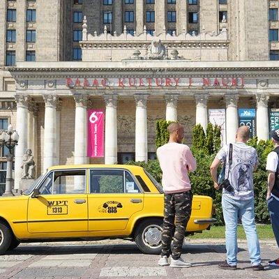 Private Historical Tour of Warsaw by a Retro Fiat with Pickup