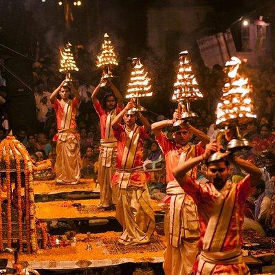 Varanasi Evening Walking Tour with Ganga Arti