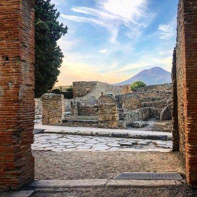 Enjoy Pompeii And Vesuvius from Amalfi Coast