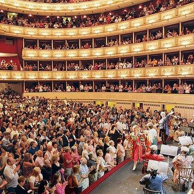 Vienna State Opera House Mozart Concert in Historical Costumes