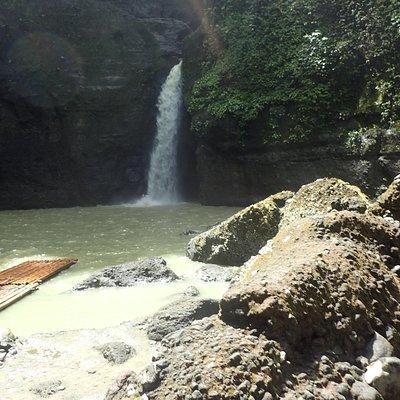 Pagsanjan Falls-Taal Volcano-Tagaytay ultimate Day Tour frm MNL