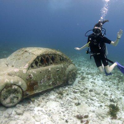 Scuba diving at MUSA the underwater museum for certified divers