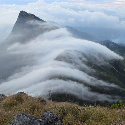 Kolukkumalai Trekking with Night stay in Tent 