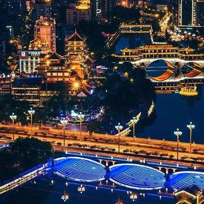 Private Chengdu Illuminated Night Tour 