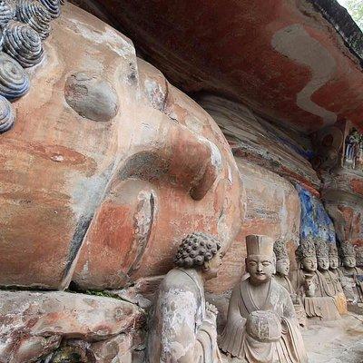 Chongqing Private Round Trip Transfer to Dazu Rock Carvings