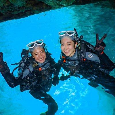 Blue cave experience diving [charter system / boat holding] | I am very satisfied with the beautiful facilities of the shop