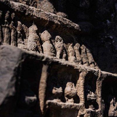 Private Day Tour to Luoyang Longmen Grottoes from Zhengzhou