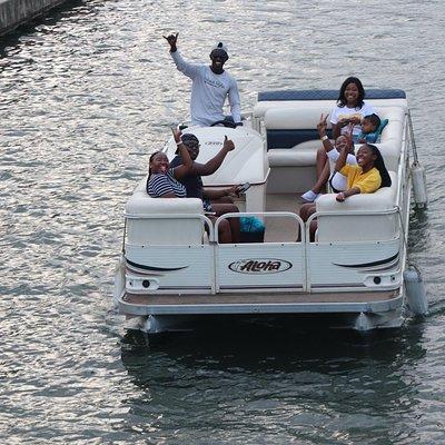 Luxury Canal Boat Cruise - Fun Things Durban Ushaka