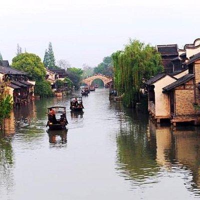 Hangzhou Private Transfer from Suzhou with Stop-over at Wuzhen Water Town 