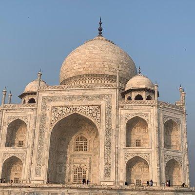 Private Tajmahal Day Tour From Mumbai ,Pune ,Chennai with flights