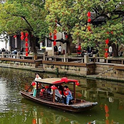 4-Hour Wuxi Private Tour: Huishan Old Town, Jichang Garden and Nanchan Temple 