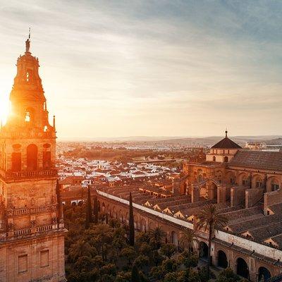 Mosque-Cathedral, Alcazar & Synagogue with Skip the Line Tickets 