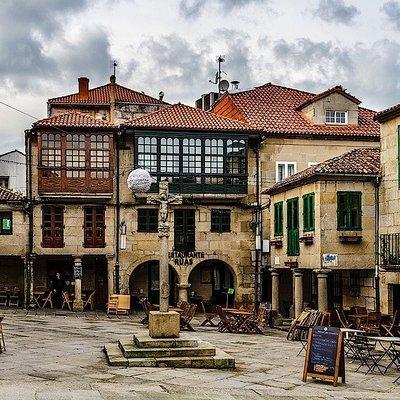 Monumental Morning Walking Tour in Pontevedra