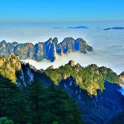  2-Day Huangshan Private Tour: Yellow Mountain and Xidi Ancient Village 