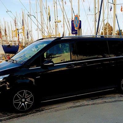 From Volos to Athens Airport / Athens / Piraeus Private Transfer