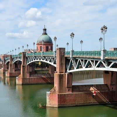 Private 3-hour Walking Tour of Toulouse with Official Tour Guide