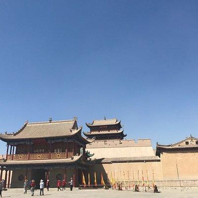 Private Day Tour to Jiayuguan from Dunhuang by Round-way Bullet Train