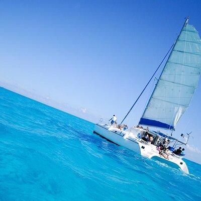 Half Day Sailing Private Catamaran to Isla Mujeres