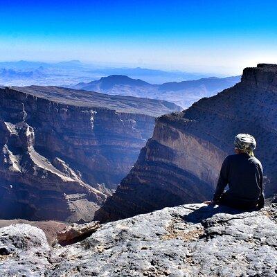 Oman Grand Canyon, Jebel Shams & Nizwa Full Day Tour
