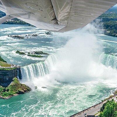 Breathtaking Niagara Falls Aerial Tour on Plane with iflyTOTO