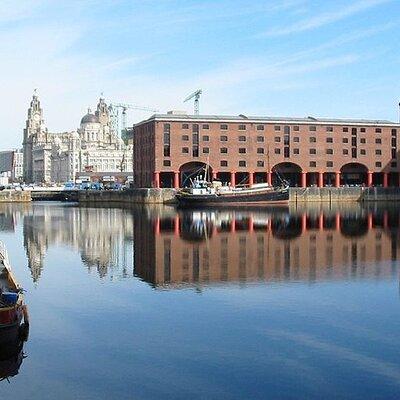 Liverpool Private City Tour and Chester City