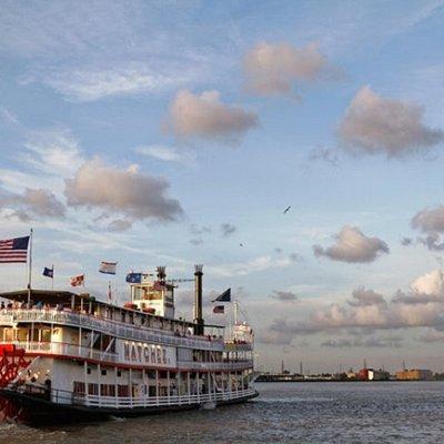 Steamboat Natchez VIP Jazz Dinner Cruise with Private Tour and Open Bar Option