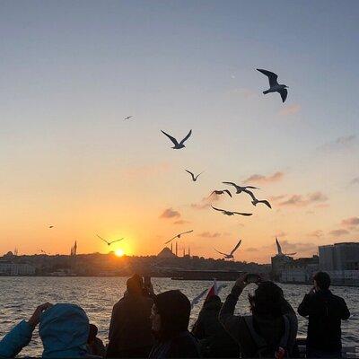 3 Hours Bosphorus Cruise with 1 Hour Stop in Asia Side
