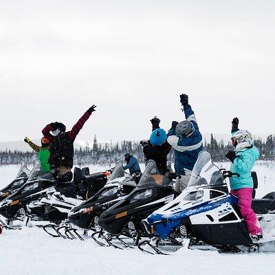 2-Hour Guided Snowmobile Tour in Fairbanks