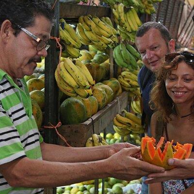 San Jose: Bites and Sights Walking Food Tour visit Markets