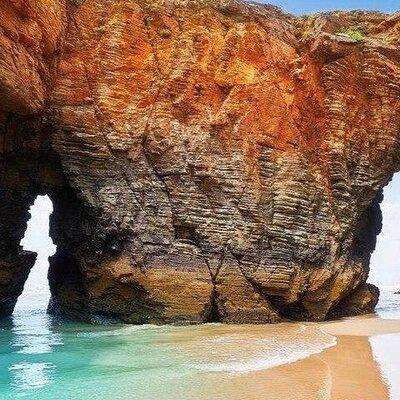 Excursión a Playa de las Catedrales, Lugo & Ribadeo desde Santiago de Compostela