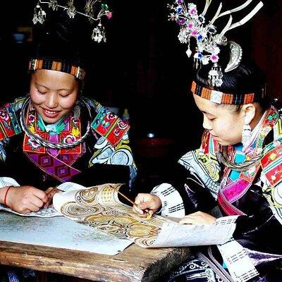 Private 2-day Tour:Visit Miao villages and learn about local traditional crafts