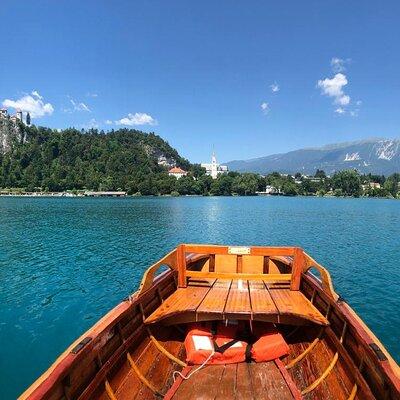Grand SLOVENIA: Ljubljana + Lake Bled + Postojna Cave - Day Tour