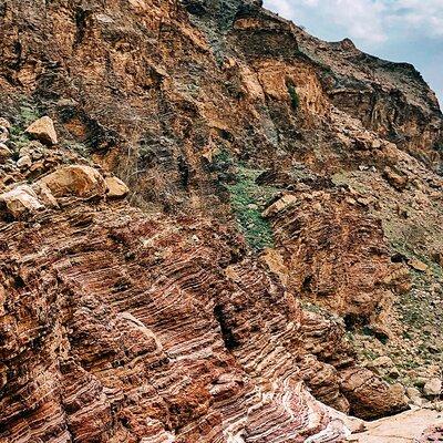 Hiking in the UAE’s Scenic Hajar Mountains