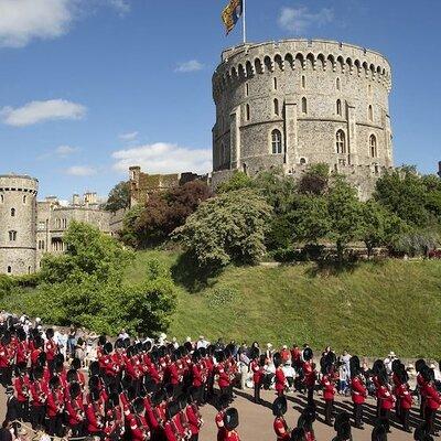 Windsor Castle, Stonehenge, and Oxford Day Trip from London