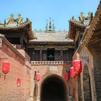 Pingyao Day Tour: Wang Family Mansion and Zhangbi Ancient Castle