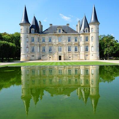Private Tour on the Route des Grands Vins du Médoc with Visits and Tastings