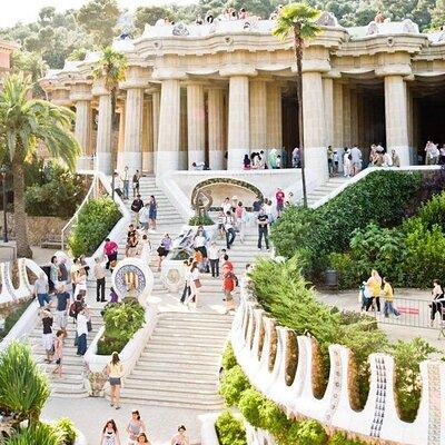 Park Guell Guided Tour with Skip the Line Ticket