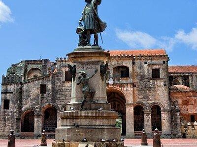 Half Day Excursion Colonial Zone Lighthouse to Colón and Tres Ojos from Santo Domingo