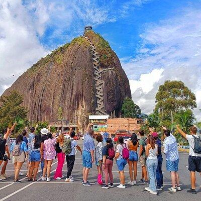 Guatapé Tour: Piedra del Peñol with Boat Tour, Breakfast, Lunch