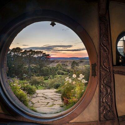 Hobbiton Day Tour from Rotorua with lunch at Hobbiton