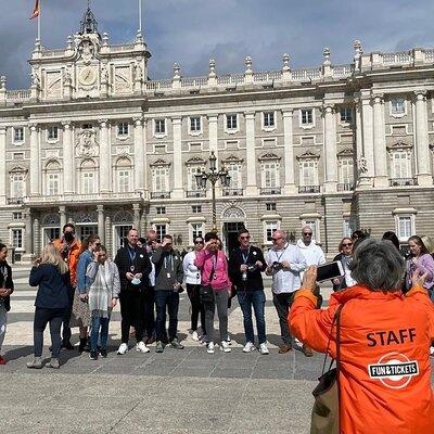 Royal Palace of Madrid Small Group Skip the Line Ticket