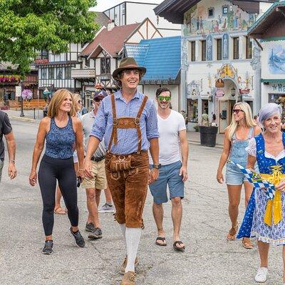 Historical Shared Walking Tour in Leavenworth 