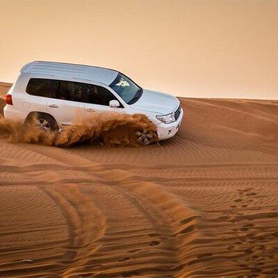 Desert Safari Dubai with 6 Live Shows & BBQ Dinner