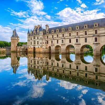 Chenonceau Castle guided half-day trip from Tours