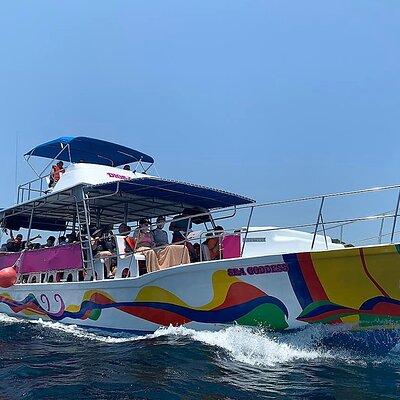  Explore Huatulco 7 Bays from Puerto Escondido