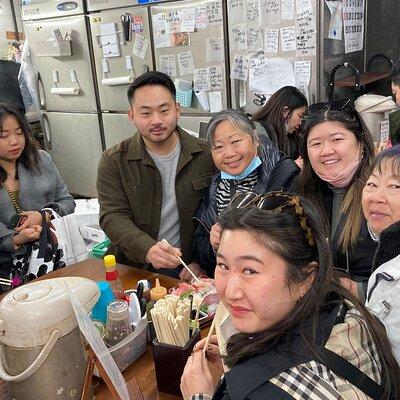 Taste of Nishiki Market Walking Food Tour