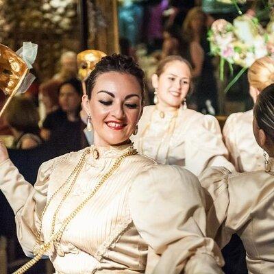 Maltese Traditional Dinner and Folklore Show with Transfers